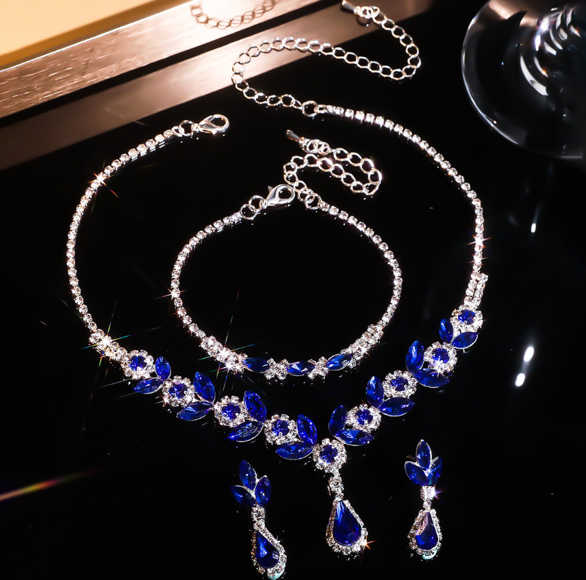 💎Elegante set van ketting en oorbellen met bloemen waterdruppels en 2 stuks💕