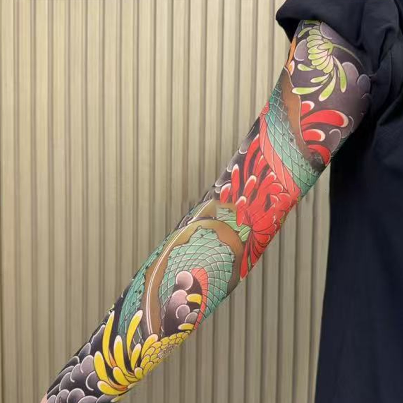 Nieuw: Selling❤️‍🔥 Ultradunne tatoeagemouwen met zonbescherming