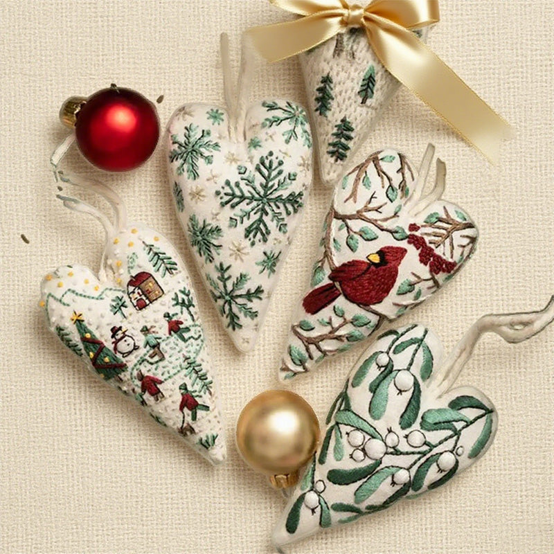 💖Hartvormig handgeborduurd kerstpakket