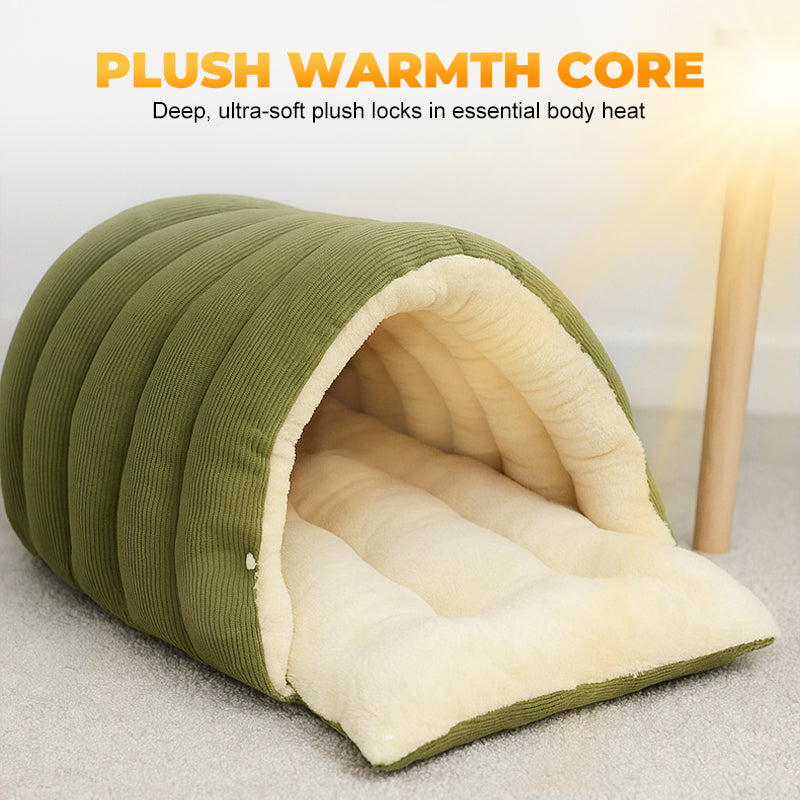 Warmte, gezellig comfort, pluchen huisdierenhol