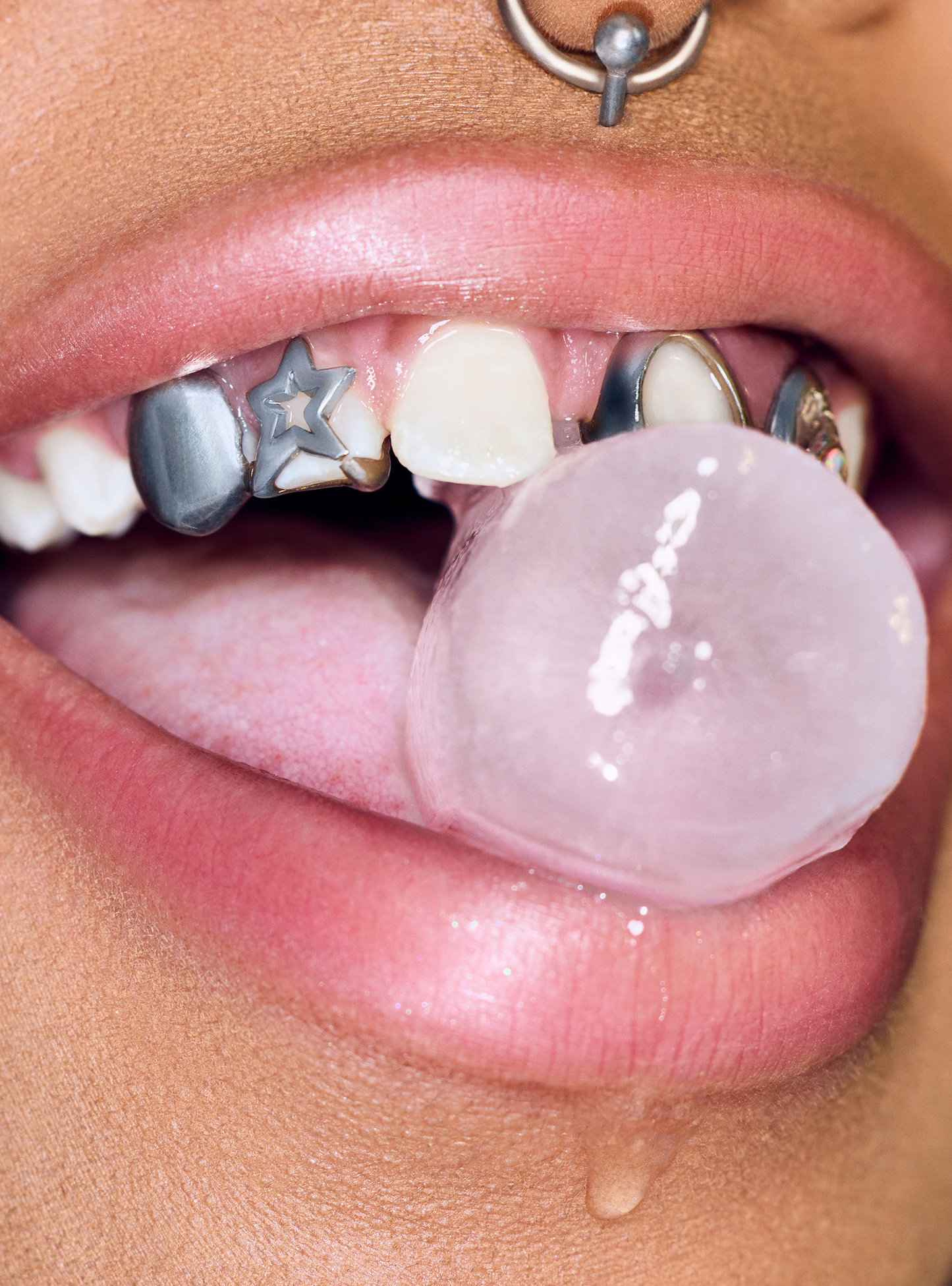 💗LAST DAY PROMOTION - 57%OFF- BUY 1 GET 1 FREE💗INVISIBLE EXTREME PLUMPING LIP LINER